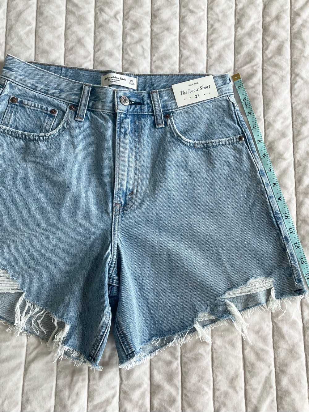 Abercrombie & Fitch High Rise Loose Denim Shorts - Picture 3 of 16